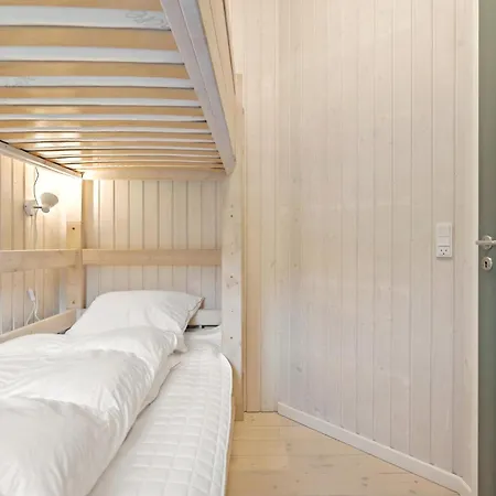 2 Bedroom In * 케르테미네