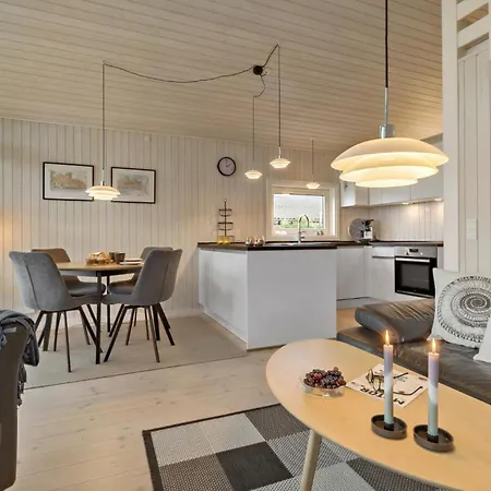 2 Bedroom In * 케르테미네