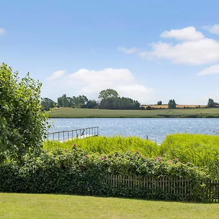 펜션 2 Bedroom In 케르테미네