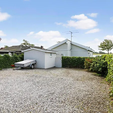 2 Bedroom In * 케르테미네